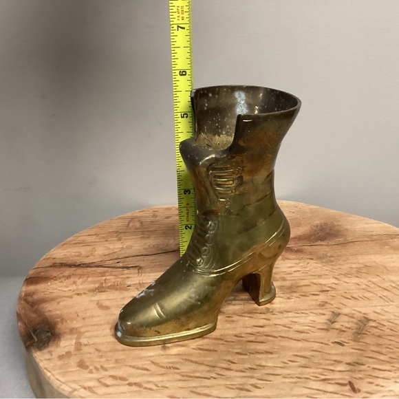 🟡 Vintage Solid Brass Boot Planter / Shelf Decor Piece - Patina - Rustic - Picture 7 of 11